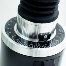 Minimalistic design grinder